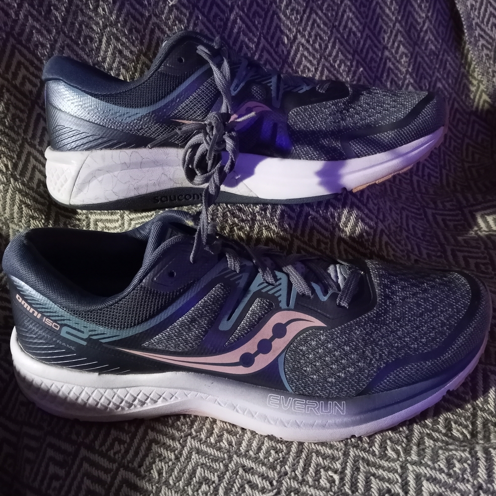 Saucony Gray and Pink Athletic Shoes